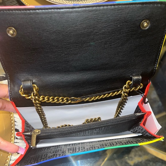 Kurt Geiger Stripe Chain Wallet - Picture 4 of 9